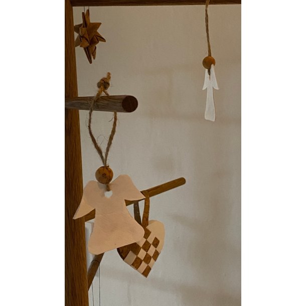 Eiki juleengel til ophng i kork, hvid