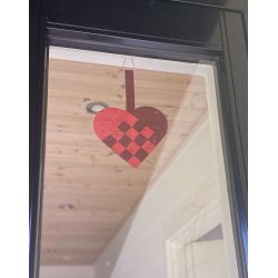 Eiki flettet julehjerte i kork, rd/mrkerd