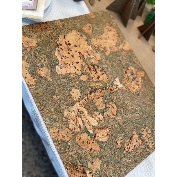 Dkkeserviet i naturkork med grnt mnster, aflang