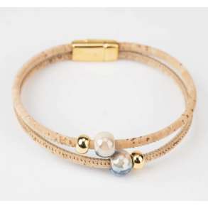 Armbnd i naturkork med bl keramik og gyldne perler