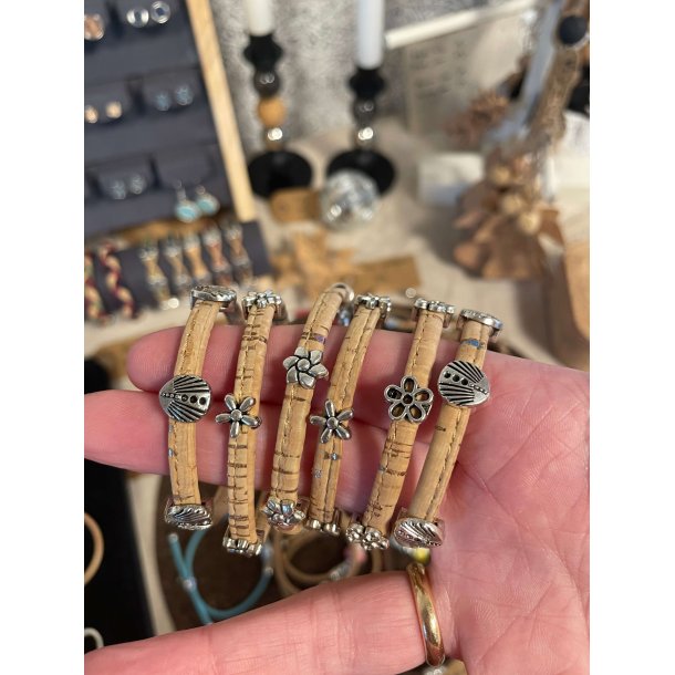 Armb�nd i kork - 3