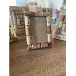 Retro genbrugsramme smykket med korkpropper