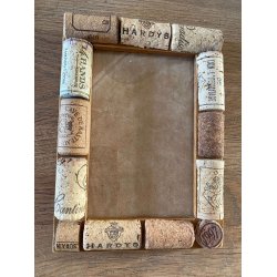 Retro genbrugsramme smykket med korkpropper