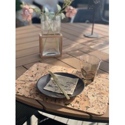 D�kkeserviet i naturfarve med gr�nt m�nster, aflang