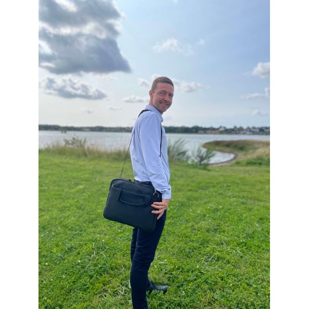 Arbejdstaske / computertaske / rejsetaske i kork til b�rbar computer, sort