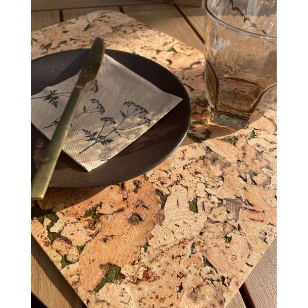 D�kkeserviet i naturfarve med gr�nt m�nster, aflang