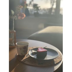 D�kkeserviet i naturkork med sort m�nster, rund 30 cm