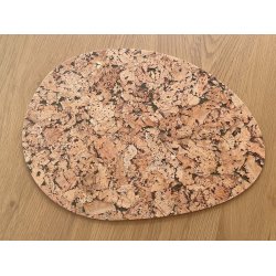 D�kkeserviet i naturfarve med gr�nt m�nster, oval