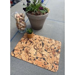 D�kkeserviet i naturfarve med sort m�nster, aflang