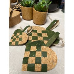 Eiki flettet julehjerte i kork, grn/natur