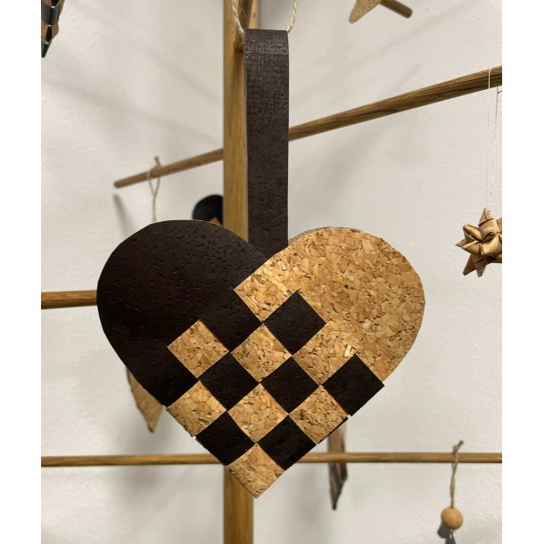 Eiki flettet julehjerte i kork, mrkebrun/natur