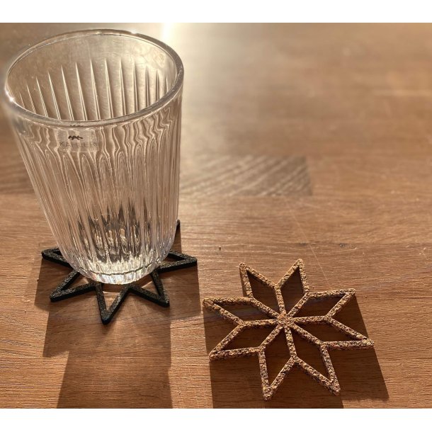 Glasbrikker af brugte bildk og kork, stjerne, 2 stk.