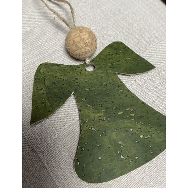 Eiki juleengel til ophng i kork, grn