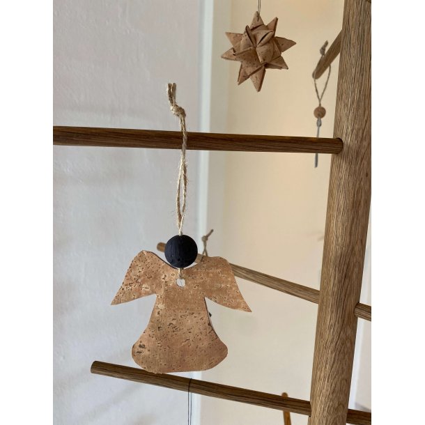 Eiki juleengel til ophng i kork, natur