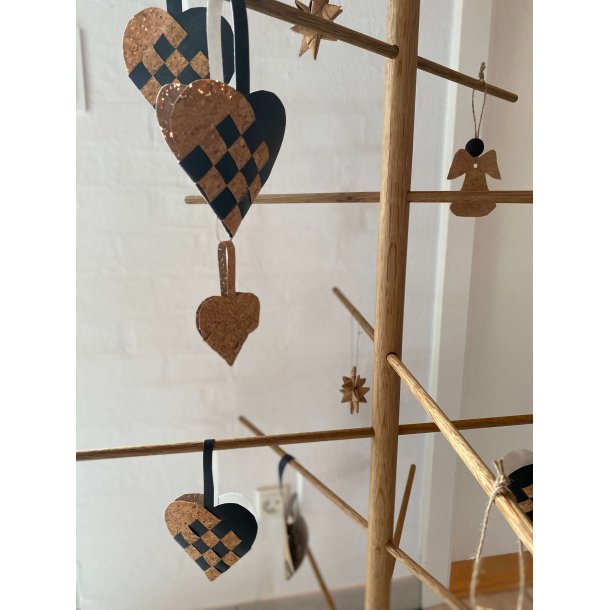 Eiki flettet julehjerte i kork, natur