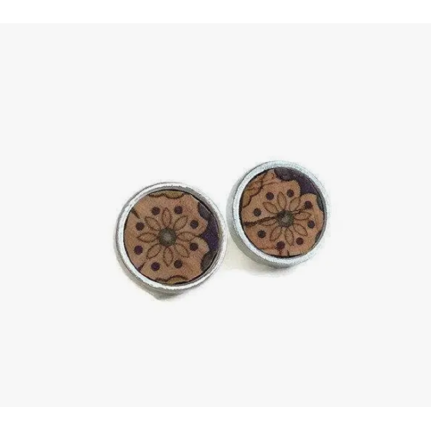 reringe i slv med mnster i kork