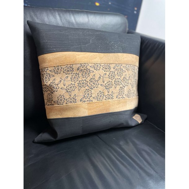 Eiki pude i korkl�der, natur og sorte nuancer med 5 striber, version 2