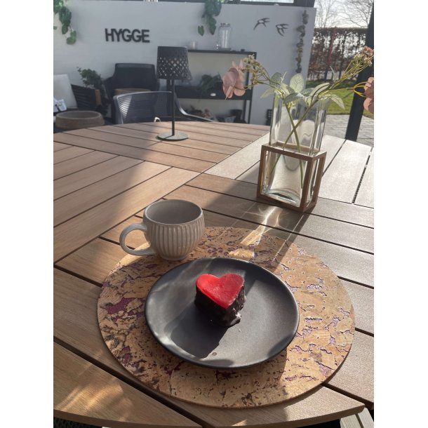 D�kkeserviet i naturkork med r�dt m�nster, rund, 36 cm