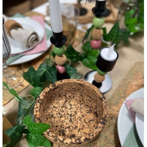 Sk�l i kork med brunt m�nster