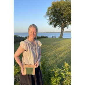 Lille taske i naturkork og gr�nt kork