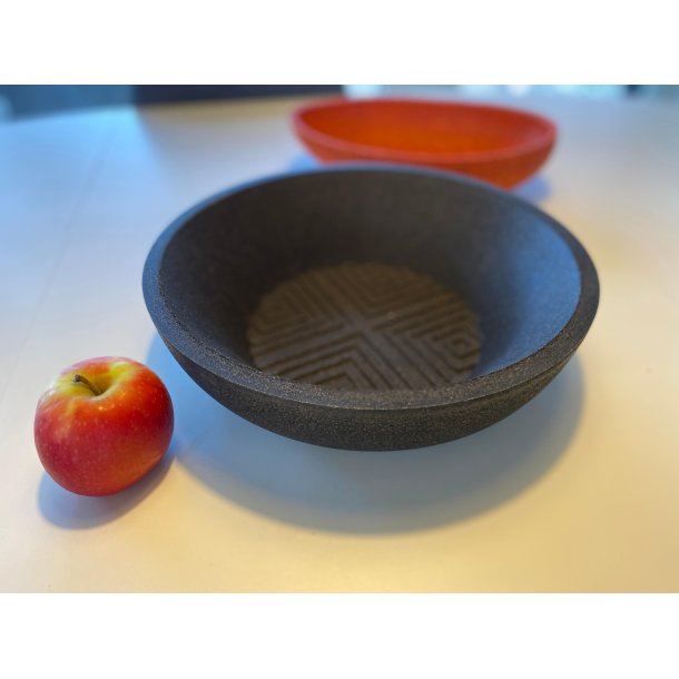 Rund sk�l i kork, sort-brun