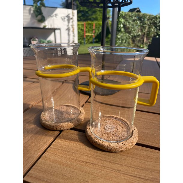 Retro Bodum glas med gul hank og bordsk�ner i kork, h�je, 2 stk.