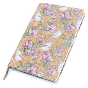 Notesbog i kork med m�nster af lilla blomster og fugle