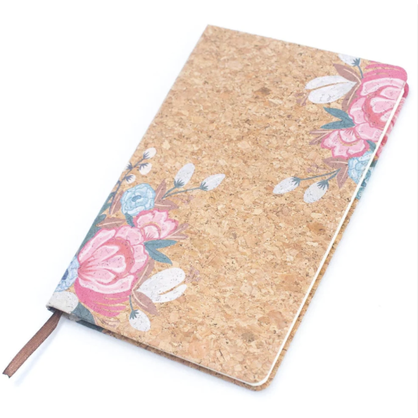 Notesbog i kork med blomsterm�nster