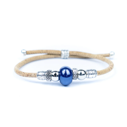 Armb�nd i kork med bl� perle