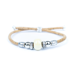 Armb�nd i kork med hvid perle