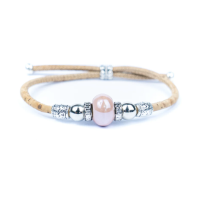 Armb�nd i kork med lyser�d perle