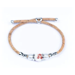 Armbnd i kork med rd blomsterperle i keramik