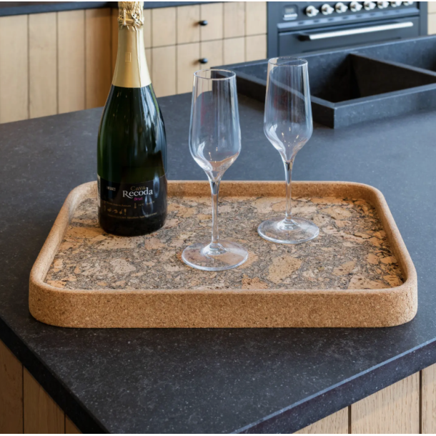 Serveringsbakke i kork med natur m�nster