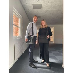 Arbejdstaske / computertaske / rejsetaske i kork til b�rbar computer, sort