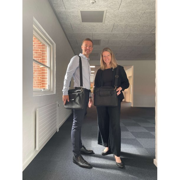 Arbejdstaske / computertaske / rejsetaske i kork til b�rbar computer, sort