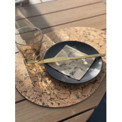 D�kkeserviet i naturfarve med gr�nt m�nster, oval