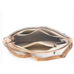 Taske i kork med grnligt blomstermotiv