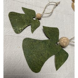 Eiki juleengel til ophng i kork, grn