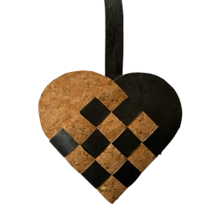 Eiki flettet julehjerte i kork, sort/natur