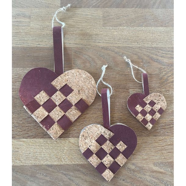 Eiki flettet julehjerte i kork, mrkerd/natur