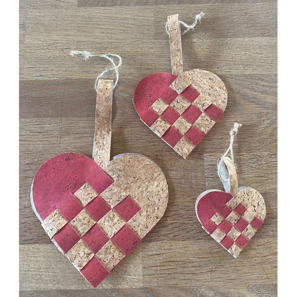 Eiki flettet julehjerte i kork, rd/natur