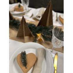 Juletr i restkork og genbrugsmaterialer