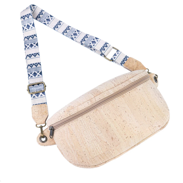 Bumbag i natur kork med m�nstret rem