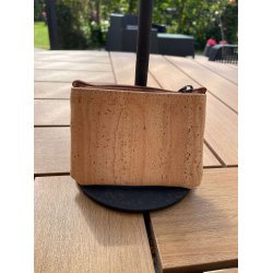 Mntpung i kork, natur og mrkegrn med brune lynlse 