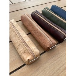 Penalhus i kork, rundt