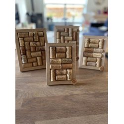 Retro egetrsramme med korkpropper