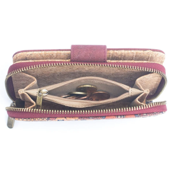 Pung i kork, m�rker�d med blomsterm�nster