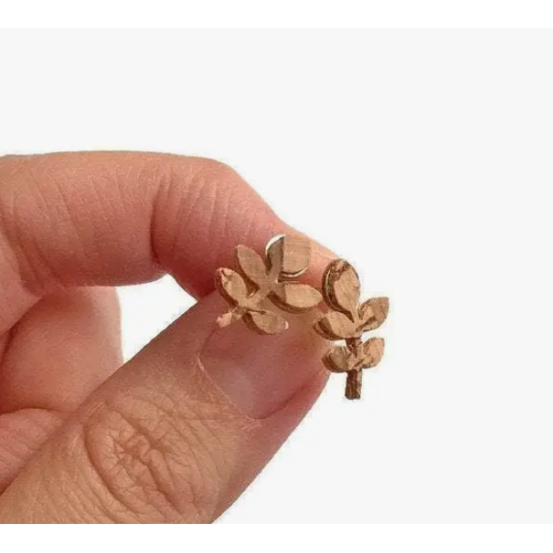 �reringe rustfrit st�l og med natur kork formet som blade