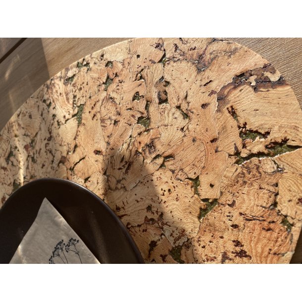 D�kkeserviet i naturfarve med gr�nt m�nster, oval