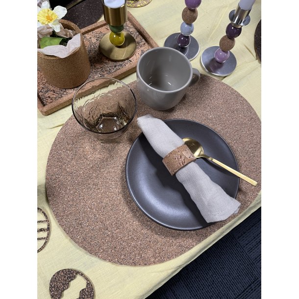 D�kkeserviet i kork med naturm�nster, oval